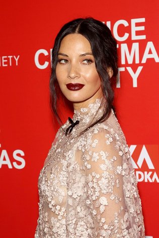 MV5BMjQxNDM1OTA0MV5BMl5BanBnXkFtZTgwMjgwOTg3MDI@._V1_SY1000_CR0,0,666,1000_AL_